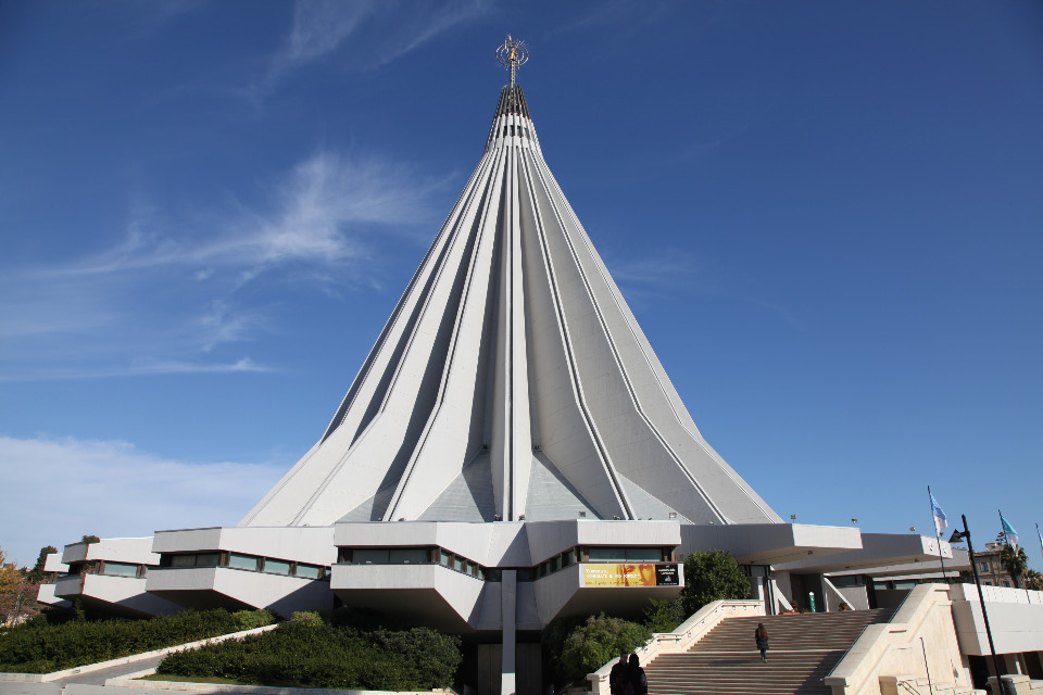 Il santuario della Madonna delle Lacrime a Siracusa in Sicilia in Italia – The Shrine of Our Lady of Tears in Syracuse in Sicily in Italy